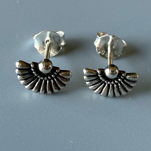 Sterling Silver Fan Stud Earrings - Picture 4 of 9